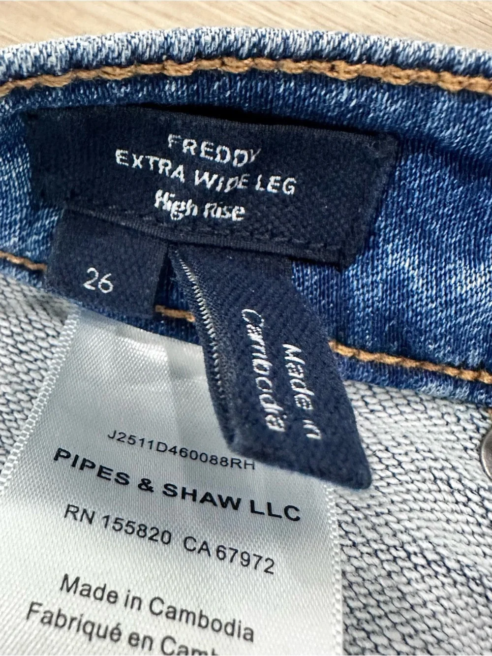 VERONICA BEARD Freddy extra wide leg high rise jeans in ripple haze size 26